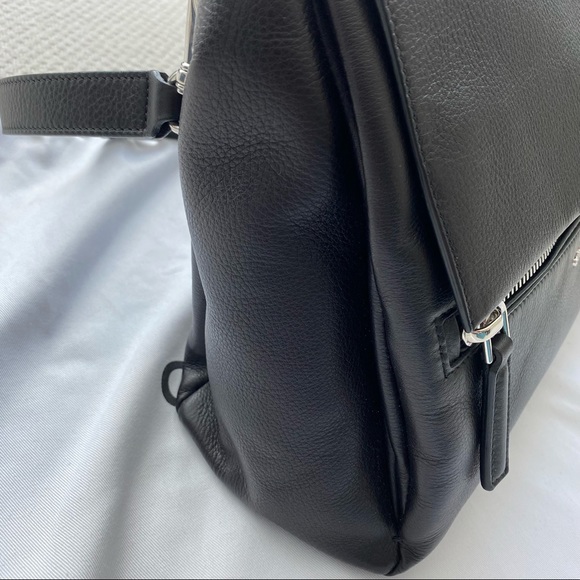 Givenchy Pandora Pure Bag - Picture 8 of 10